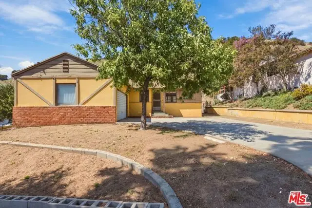 8501 Petaluma Drive, Sun Valley, CA 91352 - #1
