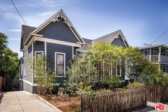 1334 Calumet Avenue, Los Angeles, CA 90026 - #2