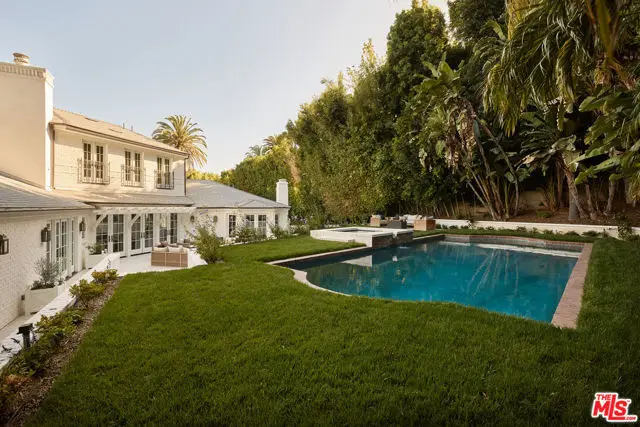 31 Oakmont Drive, Los Angeles, CA 90049 - #2