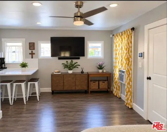 229 W 84th Street, Los Angeles, CA 90003 - #3