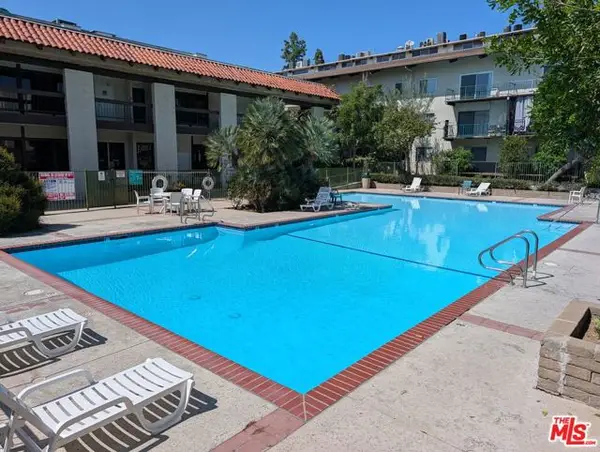 5460 White Oak Avenue #E338, Los Angeles, CA 91316