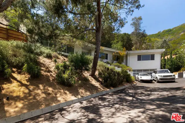 9659 Cedarbrook Drive, Los Angeles, CA 90210 - #2