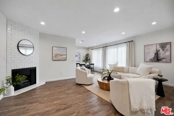21811 Saticoy Street #23, Los Angeles, CA 91304
