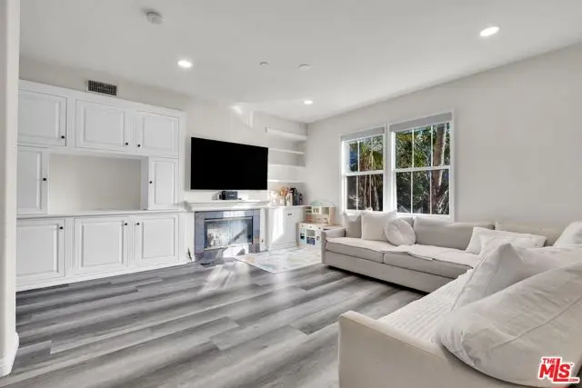13080 Pacific #317, Los Angeles, CA 90094 - #3
