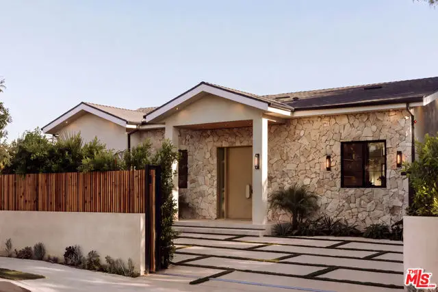 14800 Mccormick Street, Sherman Oaks, CA 91411 - #2