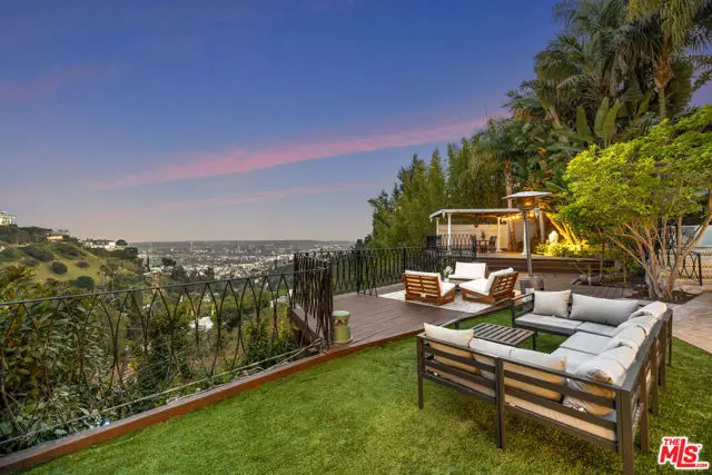 8828 Thrasher Avenue, Los Angeles, CA 90069 - #1
