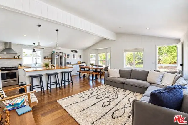30473 Mulholland Highway #Spc. 4, Agoura Hills Malibu, CA 91031 - #1