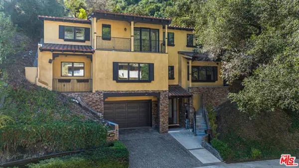 2566 E Chevy Chase Drive, Glendale, CA 91206