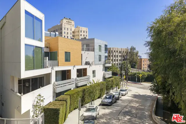 6683 Franklin Avenue #3, Los Angeles, CA 90028 - #2
