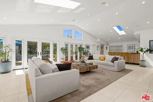 14236 Margate Street, Sherman Oaks, CA 91401 - #1
