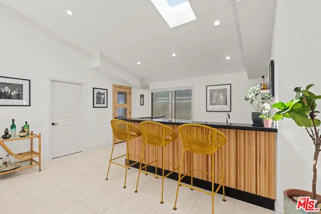 14236 Margate Street, Sherman Oaks, CA 91401 - #2