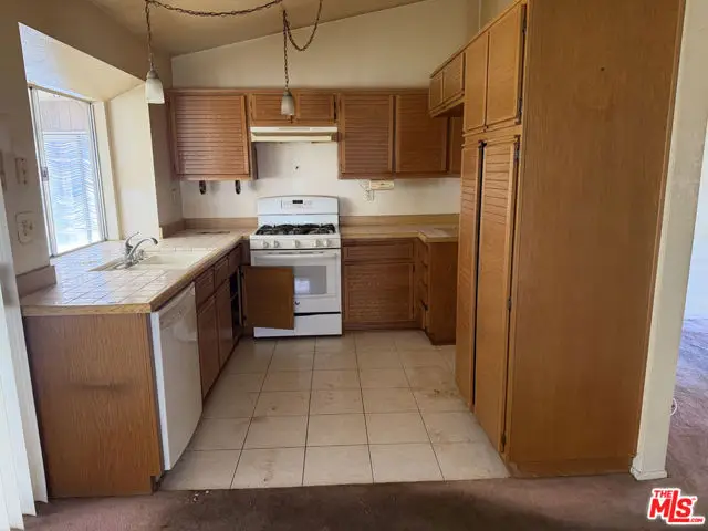 27854 Crookshank Drive, Santa Clarita, CA 91350 - #2