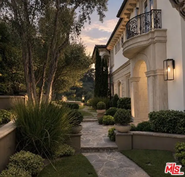 2680 Bowmont Drive, Beverly Hills, CA 90210 - #1