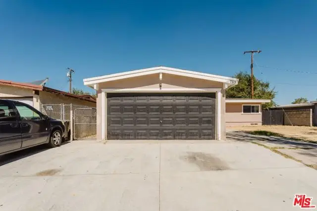 713 W Avenue H10, Lancaster, CA 93534 - #3
