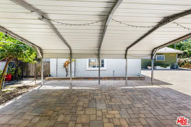 20628 Clark Street, Woodland Hills, CA 91367 - #3
