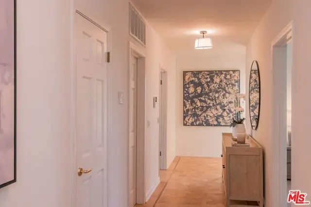 1044 5th Street #202, Santa Monica, CA 90403 - #2