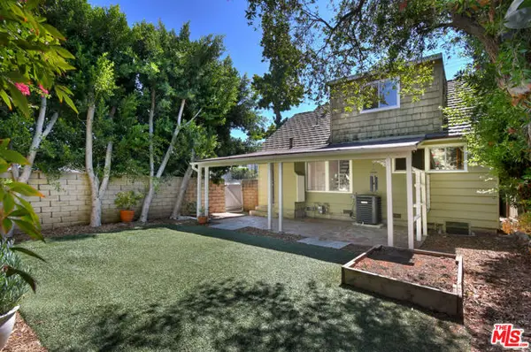 14335 Magnolia Boulevard, Sherman Oaks, CA 91423