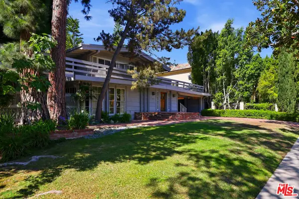 521 N Crescent Drive, Beverly Hills, CA 90210