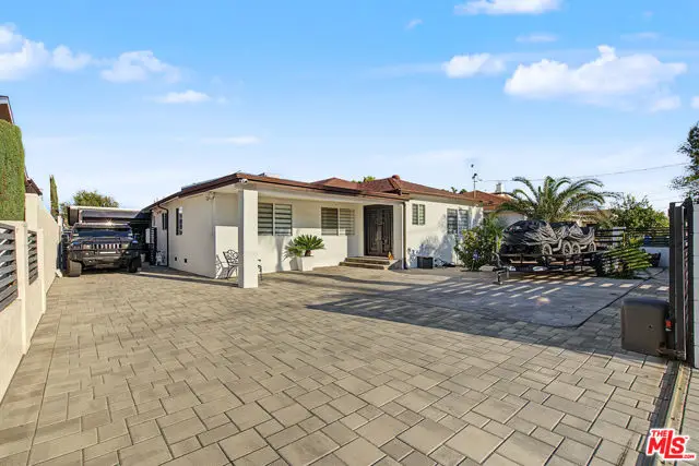 6536 Varna Avenue, Van Nuys, CA 91401 - #3