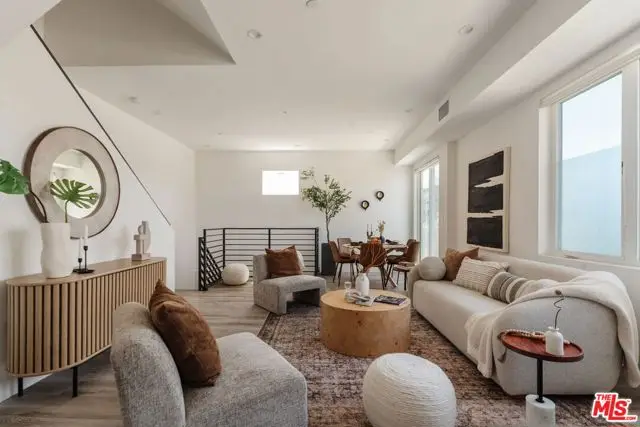 4916 S Centinela Avenue, Los Angeles, CA 90066 - #1