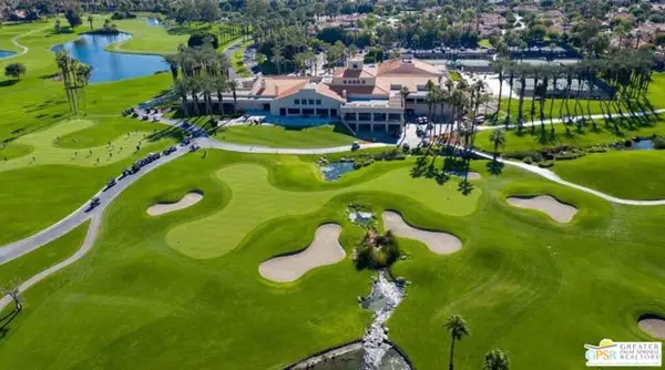 610 Vista Lago Circle, Palm Desert, CA 92211