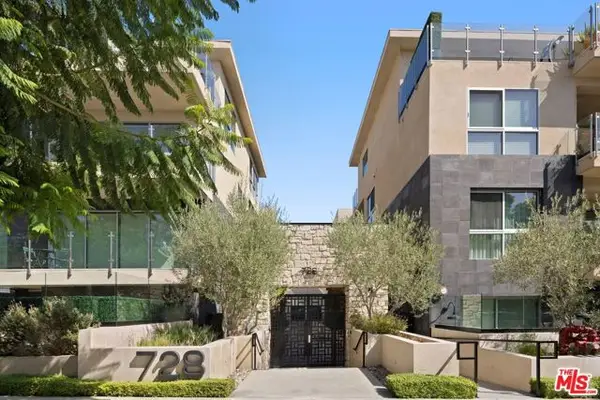 728 N Sweetzer Avenue #402, West Hollywood, CA 90069
