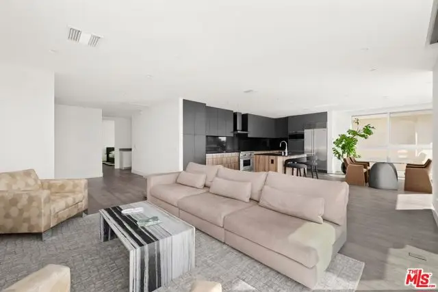 728 N Sweetzer Avenue #402, West Hollywood, CA 90069 - #2