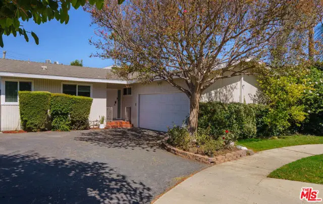 14141 Killion Street, Sherman Oaks, CA 91401 - #2