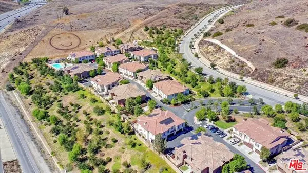 2431 Birchknoll Court #2, Simi Valley, CA 93063