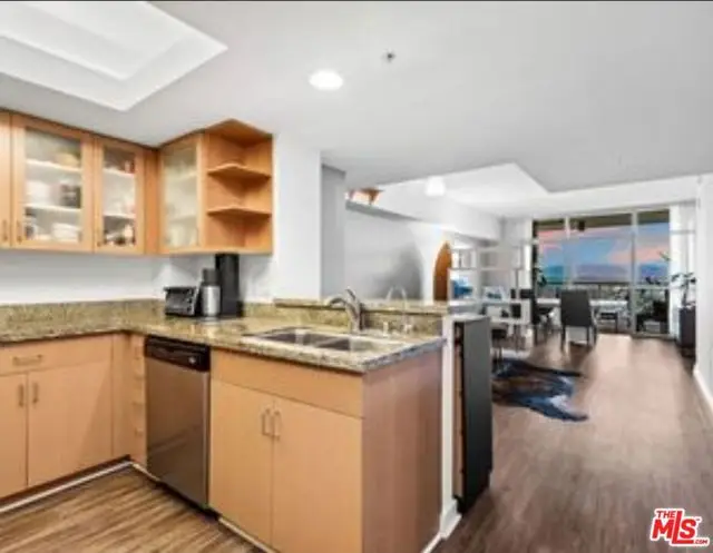 13700 Marina Pointe Drive #1210, Marina Del Rey, CA 90292 - #1