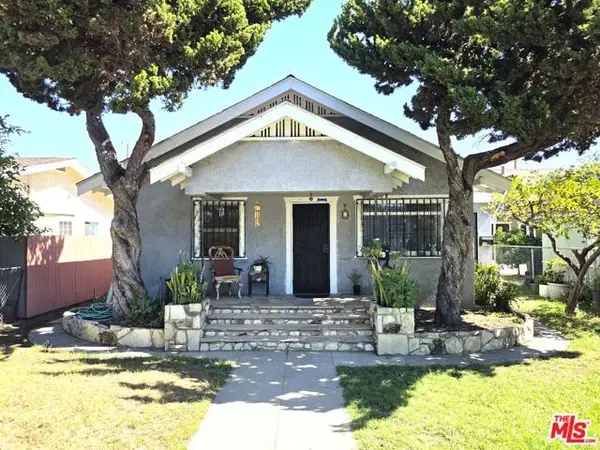 2470 Pasadena Avenue, Long Beach, CA 90806