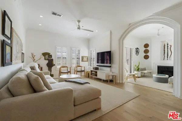 12603 Moorpark Street #306, Studio City (los Angeles), CA 91604