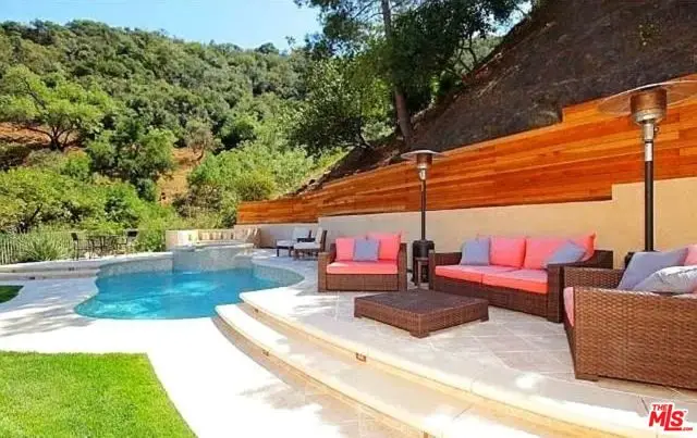 13129 N Sherry Lane, Los Angeles, CA 90049 - #3