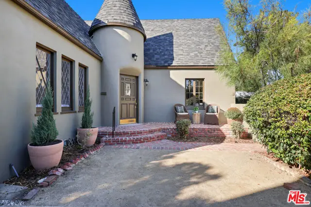 1017 N Howard Street, Glendale, CA 91207 - #2