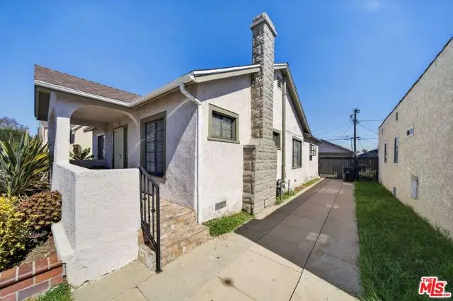 6318 Eileen Avenue, Los Angeles, CA 90043 - #3