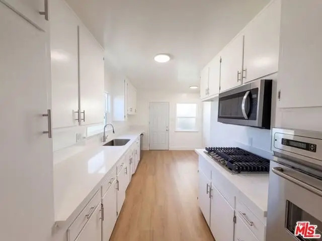 3520 S J Street, Oxnard, CA 93033 - #2