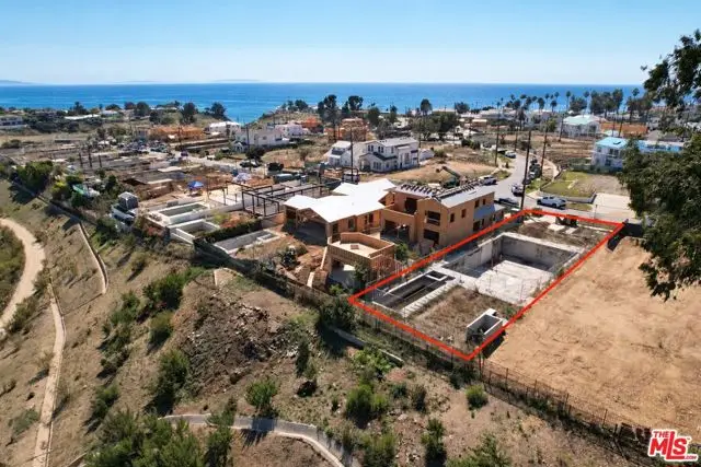 15305 De Pauw Street, Pacific Palisades, CA 90272 - #2