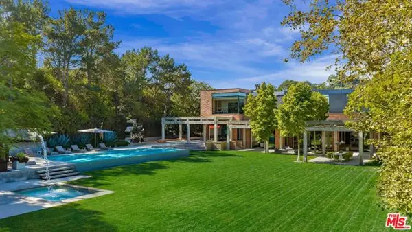 3350 Stoneridge Lane, Los Angeles, CA 90077