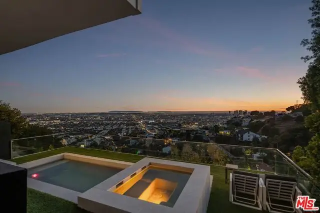8620 Hillside Avenue, West Hollywood, CA 90069 - #2