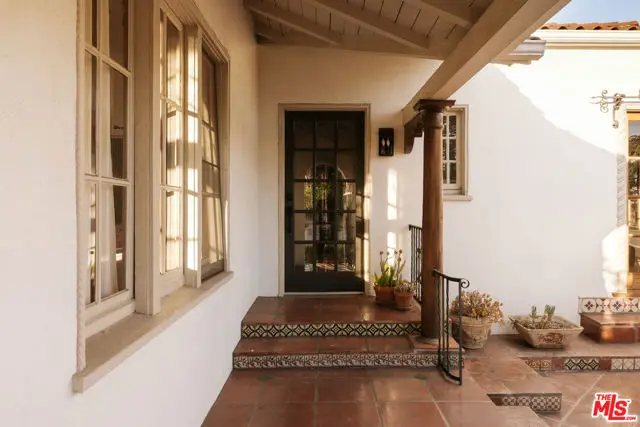 6484 Ivarene Avenue, Los Angeles, CA 90068 - #3