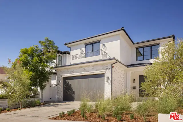 657 27th Street, Manhattan Beach, CA 90266 - #1