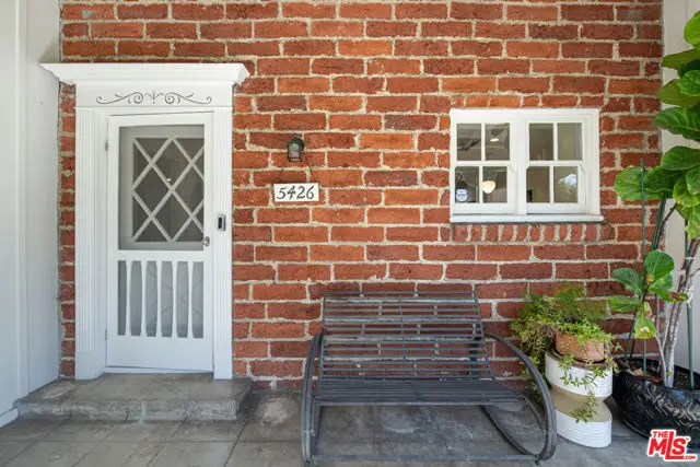 5426 Radford Avenue, Valley Village, CA 91607 - #3