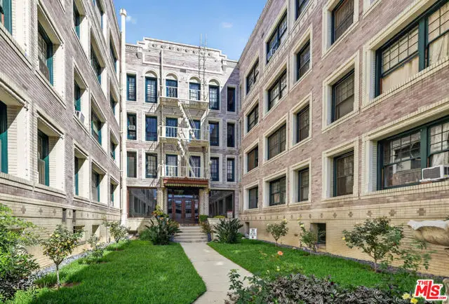 2121 James M Wood Boulevard #202, Los Angeles, CA 90006 - #3