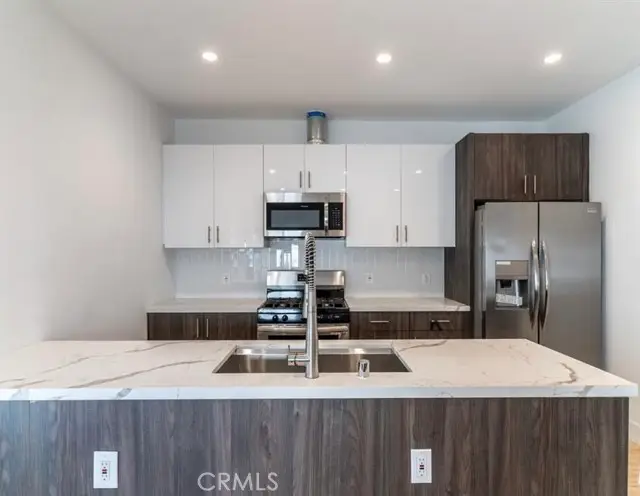 1213 W 24th Street, Los Angeles, CA 90007 - Image #2