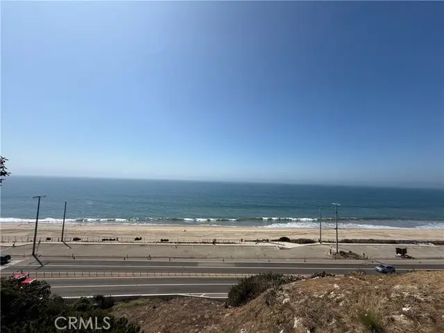 17440 Castellammare Drive, Pacific Palisades, CA 90272 - Image #2