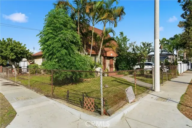 4101 E 57th St, Maywood, CA 90270 - #3