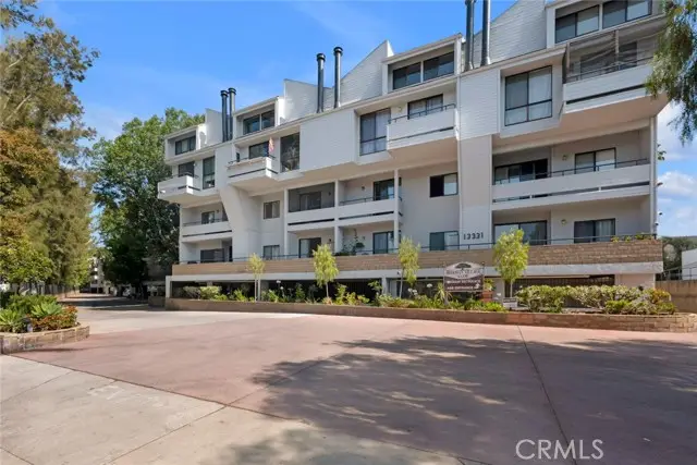 13331 Moorpark Street #206, Sherman Oaks, CA 91423 - Image #2
