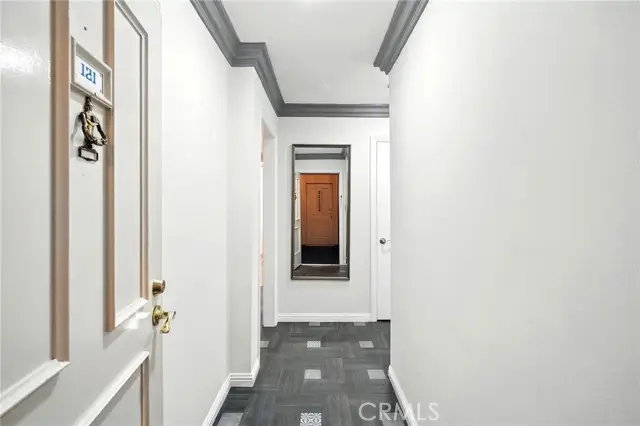 12720 Burbank Boulevard #121, Valley Village, CA 91607 - Image #2