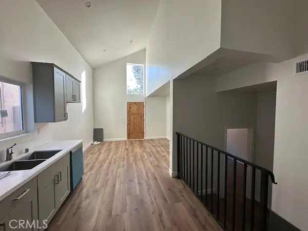 5507 S Manhattan Place, Los Angeles, CA 90062