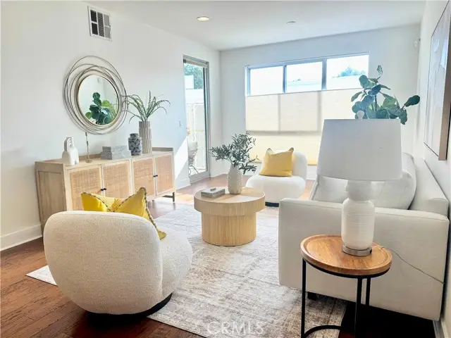 817 N Alfred Street #205, Los Angeles, CA 90069 - Image #2